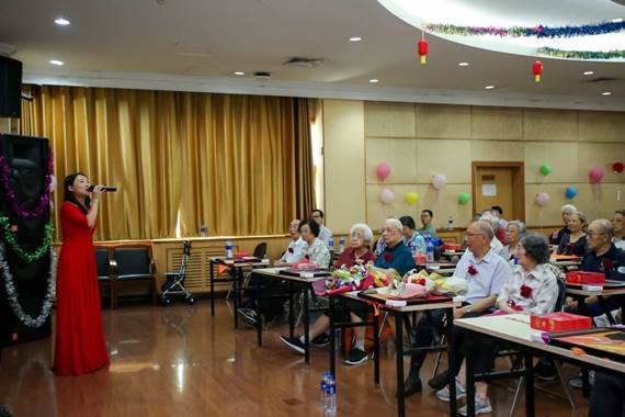 https://news.buaa.edu.cn/__local/B/ED/96/CF9E26842CD45956A9D9B370FAF_2605EBDA_276ED.jpg
